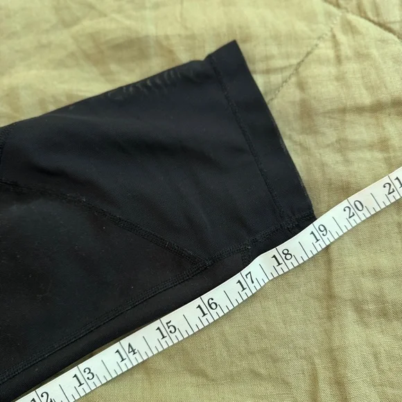 Athleta Black Mesh Crop Leggings Size Small - Picture 7 of 8